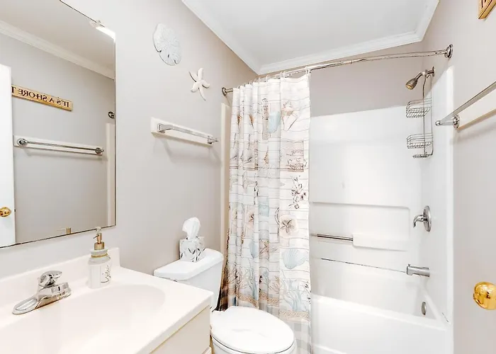 Harbor Breeze 58 Apartment