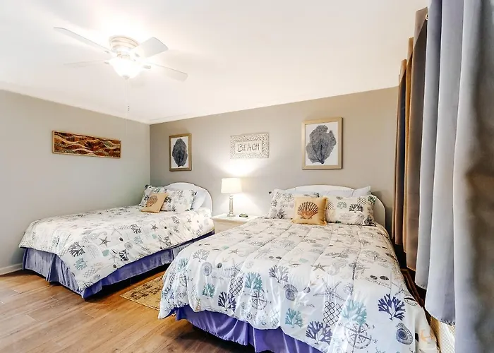 Harbor Breeze 58 Apartment *